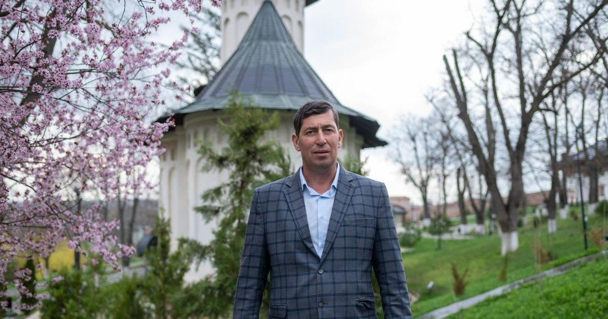 The story of the candidate under judicial control, suspected of taking bribes, voted by a overwhelming majority