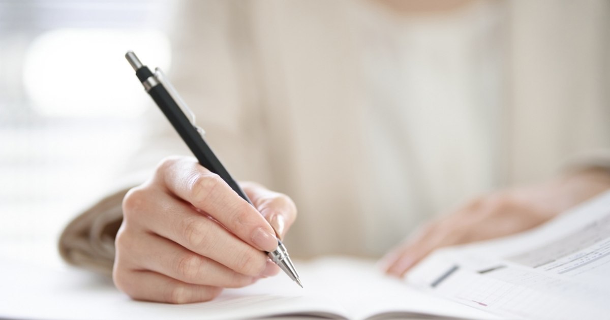 "Being a student is hard." Pearls at the National Assessment, in Romanian: "Pants ragged with mice and opinions with notes"