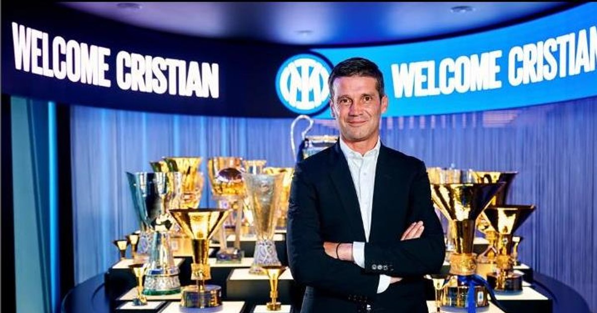 Cristi Chivu is officially the new coach of Inter Milan. The Romanian has signed a contract valid for two years