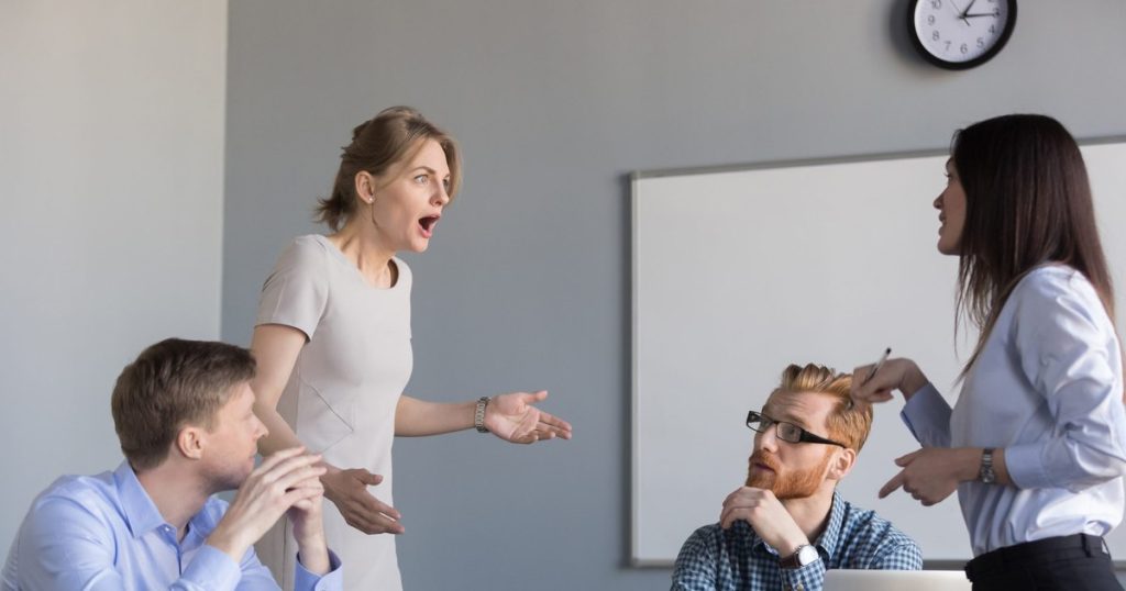 Employee typology: Who are self -central and who disconnections. "At each job there are four Romanians"