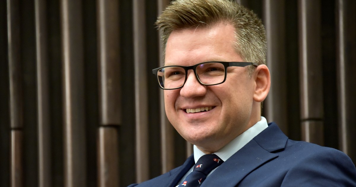 Gold refuses to change Mihail Neamțu from the head of the Culture Commission, after a new deputy's skid