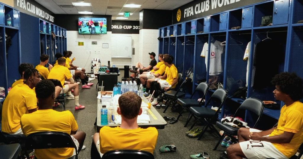 Incredible decision of Dortmund, at the Club World Cup. Back up players left in the locker room during the match