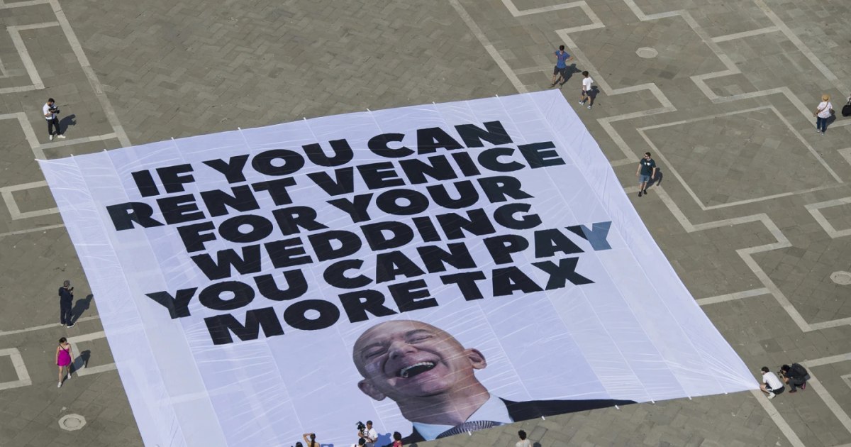 Jeff Bezos made an important donation to some activists protesting against his wedding in Venice