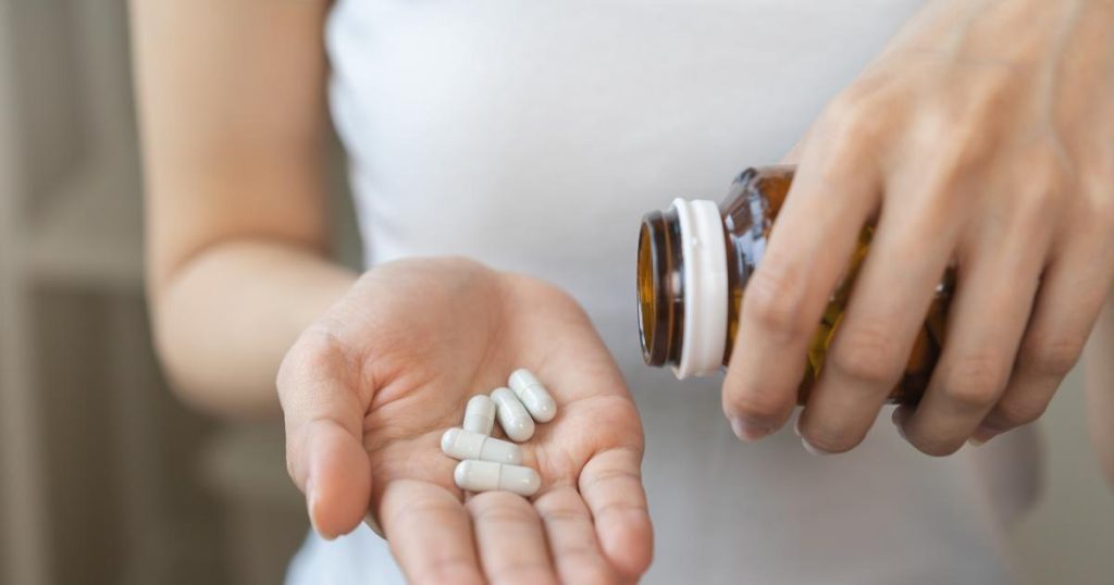 Many Romanians take drugs "behind the ear" and give them to children. What risks are exposed to