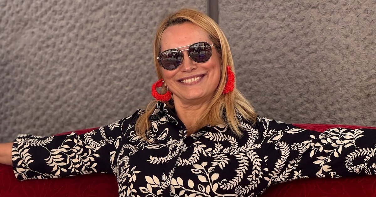 Photo Andreea Esca, in a swimsuit at 52 years old. "We continue this madness to be called life"