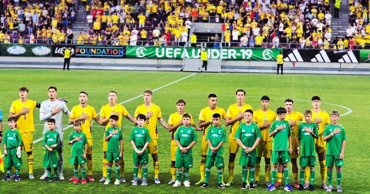 Romania - Netherlands 1-3, in the semifinals of European U19. The small tricolors left the competition honorably, after they could not squeeze the "mechanical orange"