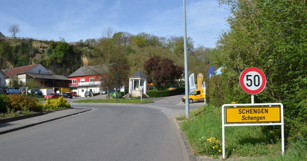 Schengen crisis. Free movement space becomes exchange currency in the EU