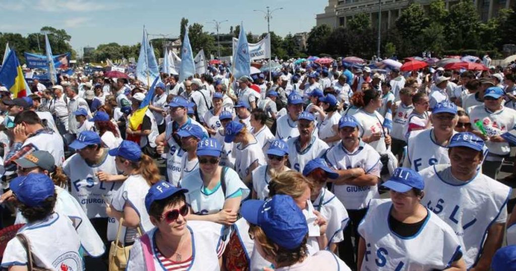 The Minister of Education calls the unions for discussions, after the teachers announced protest actions