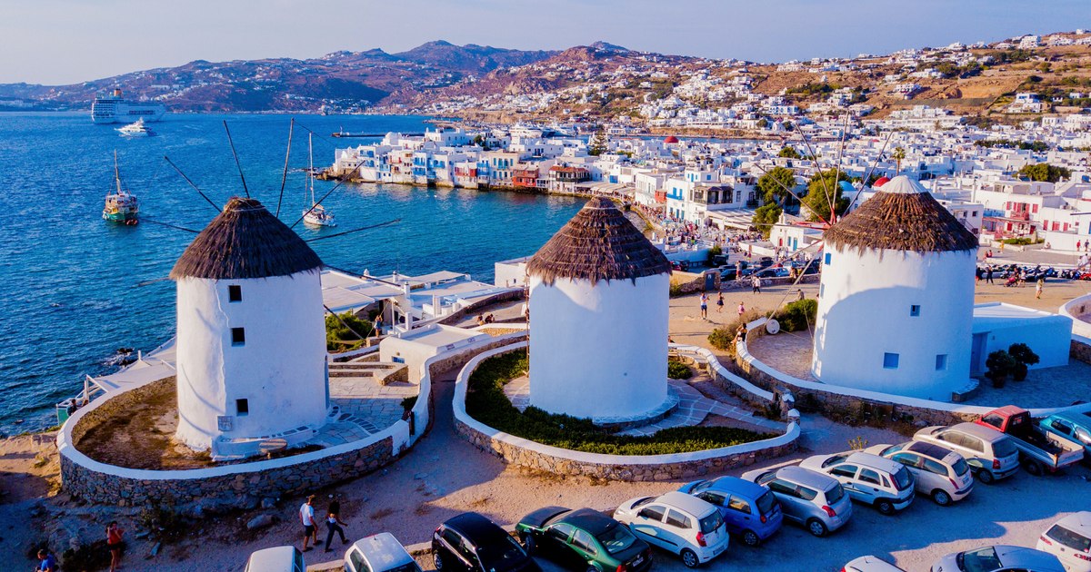 Tourists are warned to avoid a popular bar from Greece: "They offered us a liter of beer with 100 euros"