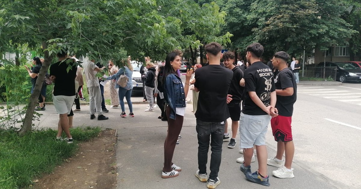 When the results are displayed at the BAC and the term for appeals. Candidates may ask for their work to analyze them