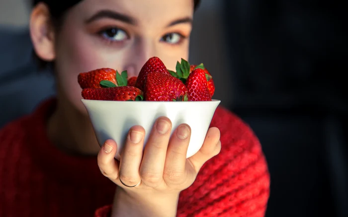 Strawberries are among healthy foods. Photo: freepik.com