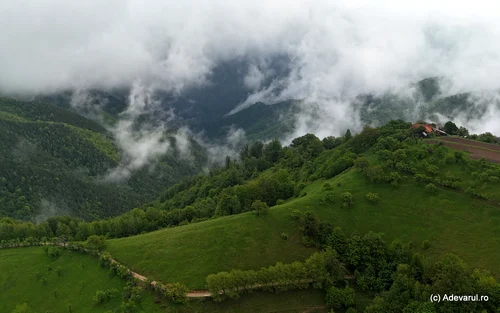 Satl Uricici from Hunedoara Photo Daniel Guță Adevărul (22) JPG