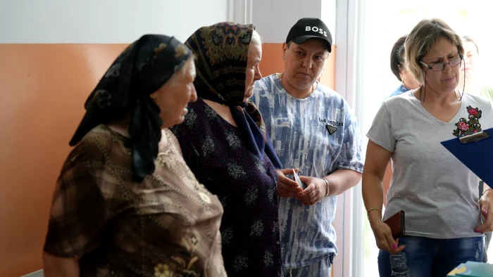 The caravan of the Association of Chronic Patients in Romania has taken medical services to photo: APCR