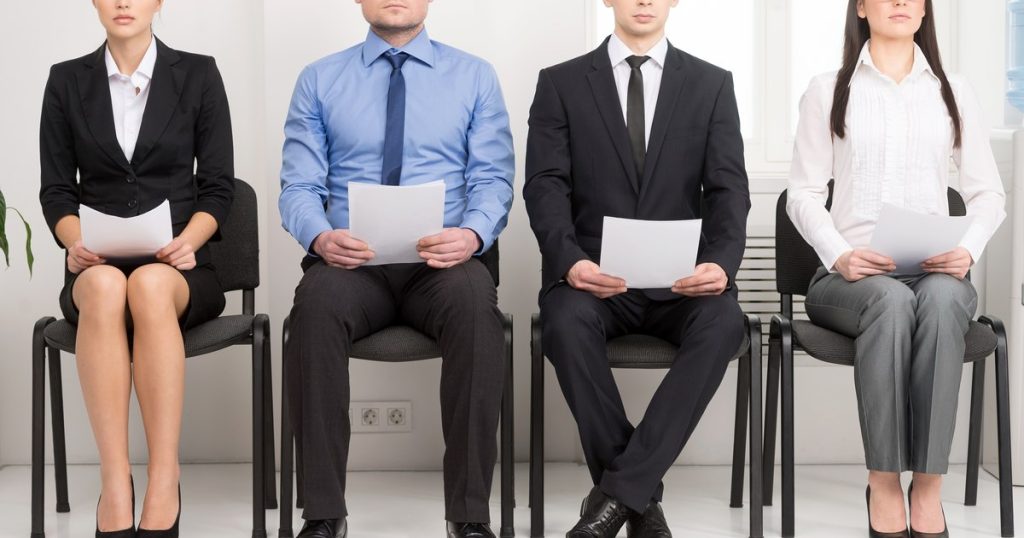 Analyze your job is about to disappear? What experts say about the future of work in the AI Age