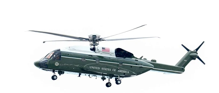 Donald Trump came to New Jersey (8 km from New York) with the presidential helicopet