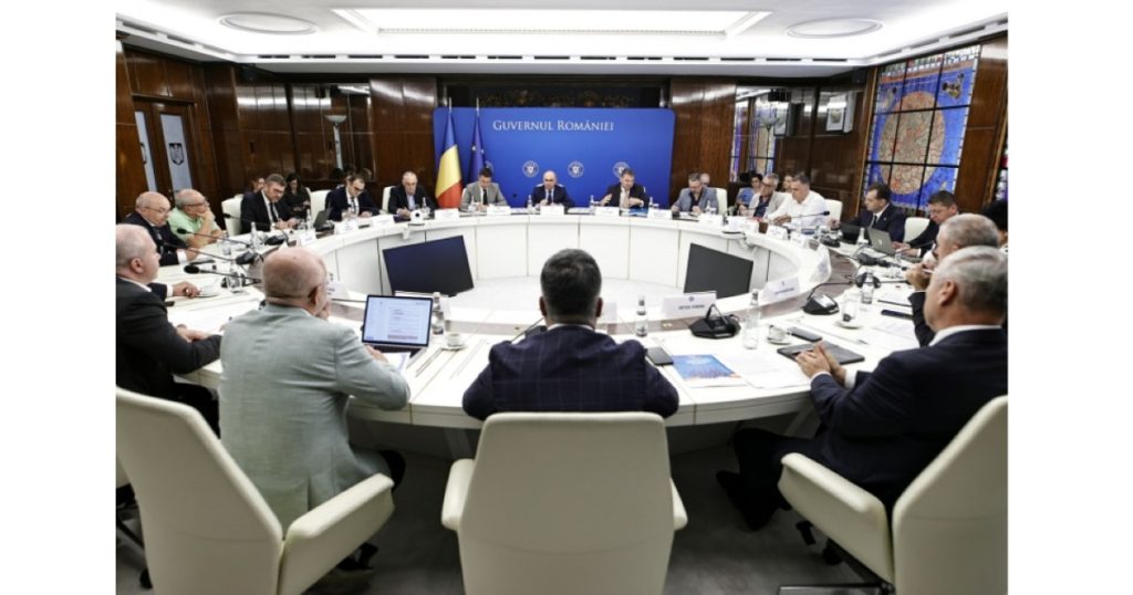 Consultations regarding the reform of the local administration: fewer employees and new salary rules. "The Romanian state can no longer support the current expenses"