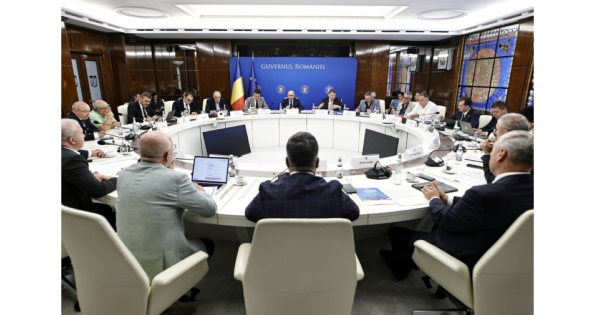 Consultations regarding the reform of the local administration: fewer employees and new salary rules. "The Romanian state can no longer support the current expenses"