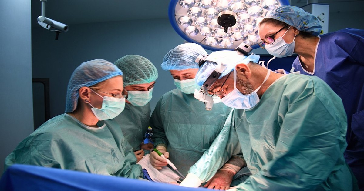 Surgical treatment of colorectal cancer