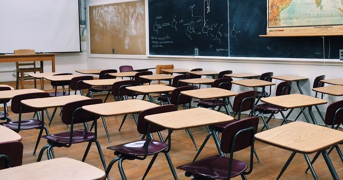 Theatrical education, mandatory matter in the eleventh grade, sex education is not in the school syllabus