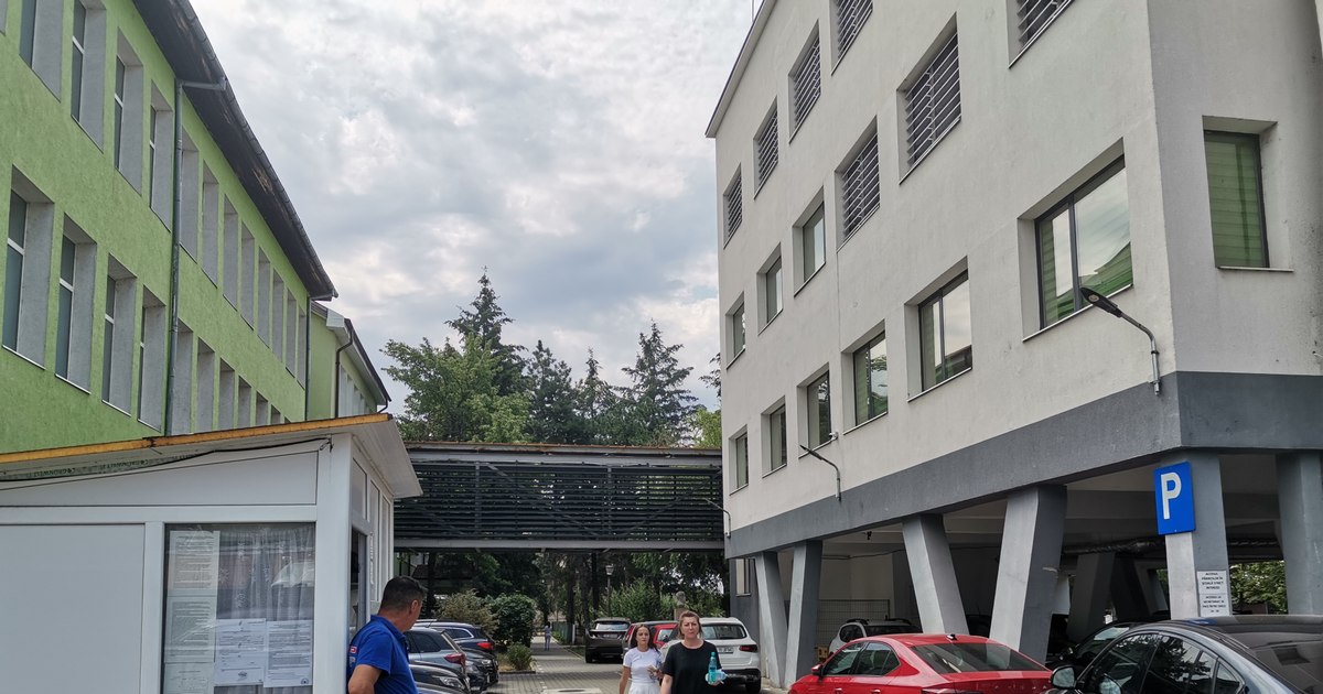 Video crowd at the degree, the contest with uncertain stakes. "The posts of the holders are also in danger" reportage