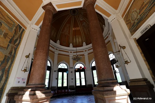 Railway Station Băile Herculane Photo Daniel Guță Adevărul (2) JPG