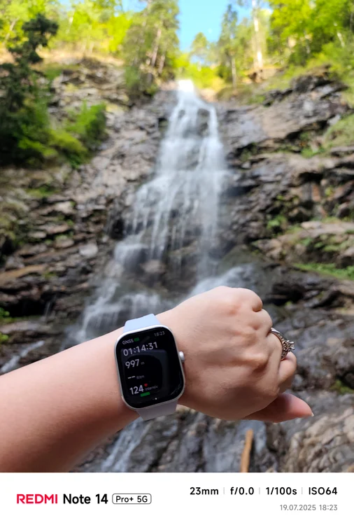 The Redmi Watch 5 watch from Xiaomi Photo Daciana Stoica for Adevărul