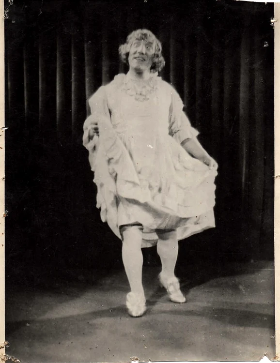 Sequence from "Dream of Tanase" (1932). Photo: Constantin Tanase Theater