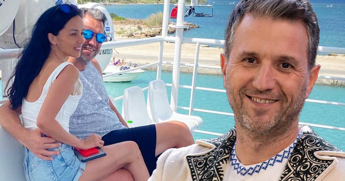 Andi Moisescu and Olivia Steer would have divorced, after a 22 -year marriage