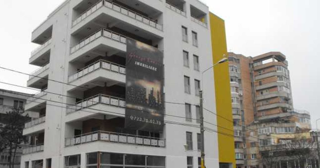 Bucharest has the largest rents in Romania. The differences between areas can reach 2,500 euros/month. Comparison with Cluj-Napoca