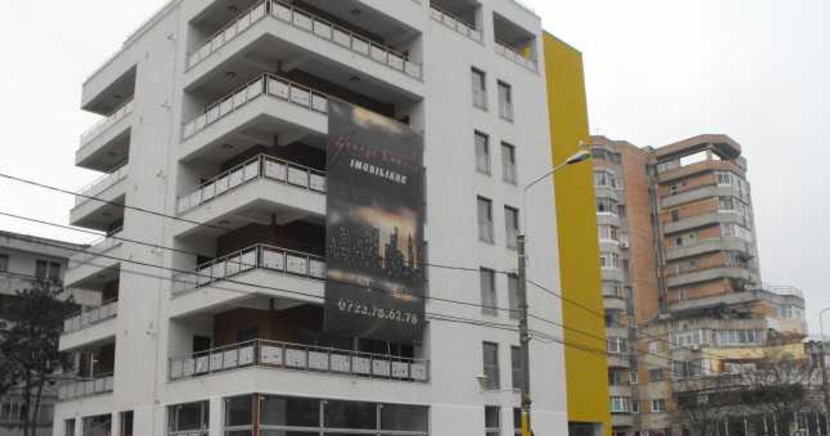 Bucharest has the largest rents in Romania. The differences between areas can reach 2,500 euros/month. Comparison with Cluj-Napoca