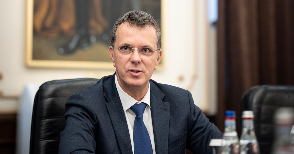 Government Strategy: Assuming liability on distinct packages to prevent unfavorable decisions of the Constitutional Court