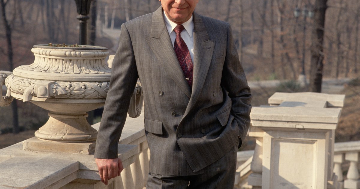 Moment of silence in the memory of former President Ion Iliescu. The announcement of the Romanian Football Federation