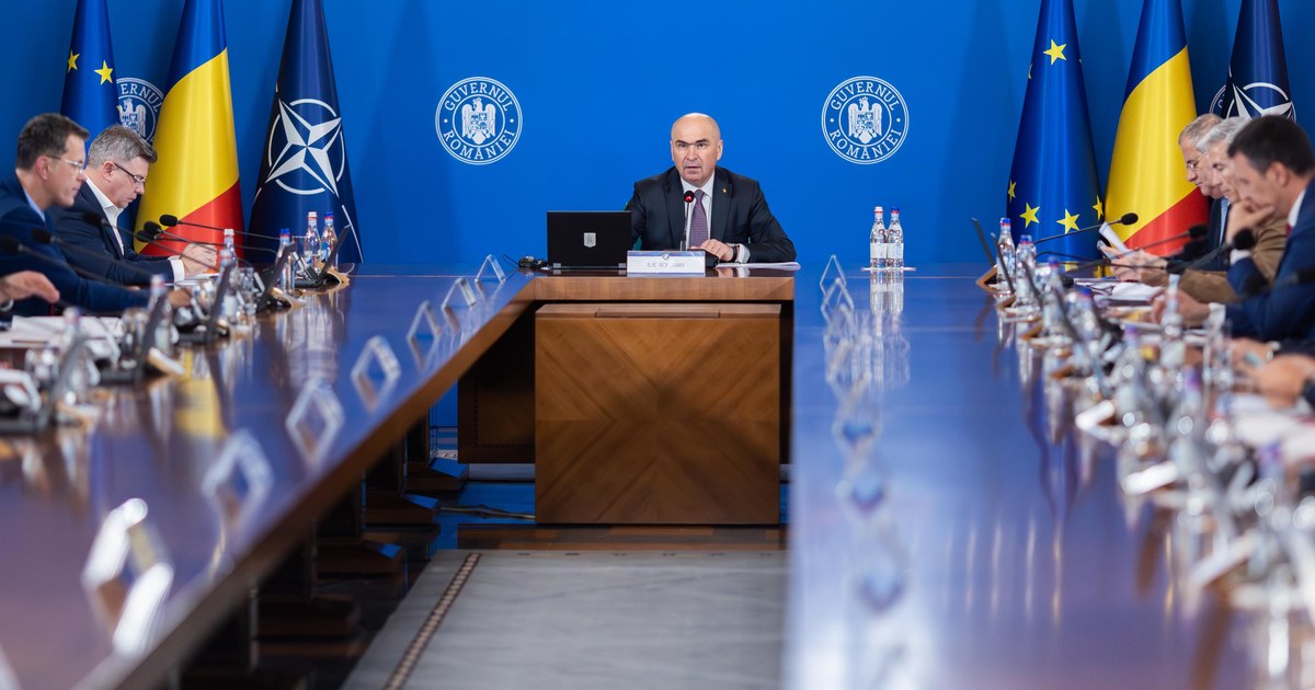 Pressure reforms. The Bolojan government, caught between the protests of the teachers and magistrates. Sociologist: "It's a power game"