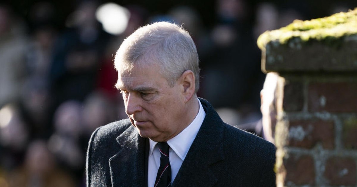Shocking disclosures about Prince Andrew's life: sexually obsessed, vulgar and tyrannical. Harry would have broken his nose with a fist