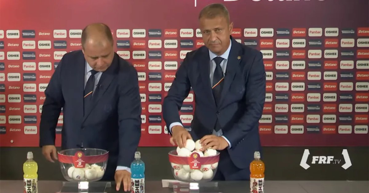 The British laugh with their mouths to the ears of "the most trickened draw", organized by FRF