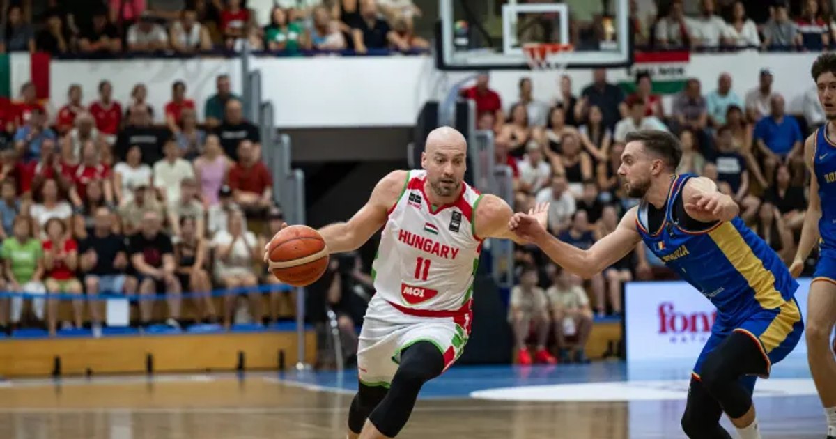 The Hungarians became our anthem, they also fed the flag. Hungarian fans could not refrain