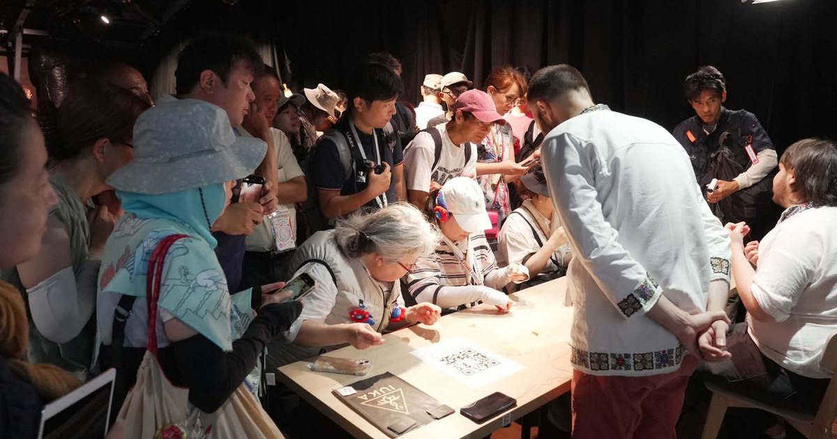 The Japanese, fascinated by the craft of contemporary jewelry. Two Romanian designers show at the Expo 2025 Osaka