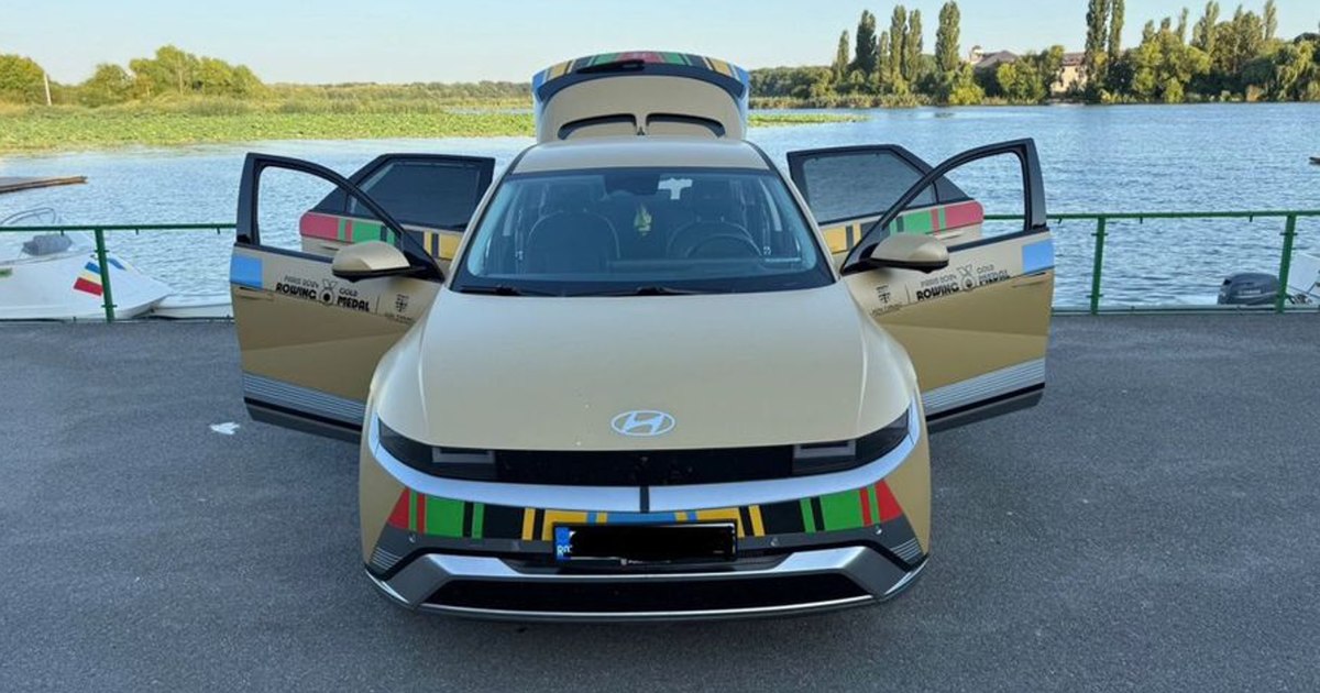 Țiriac, betrayed? An Olympic champion has put up for sale the car received from the businessman