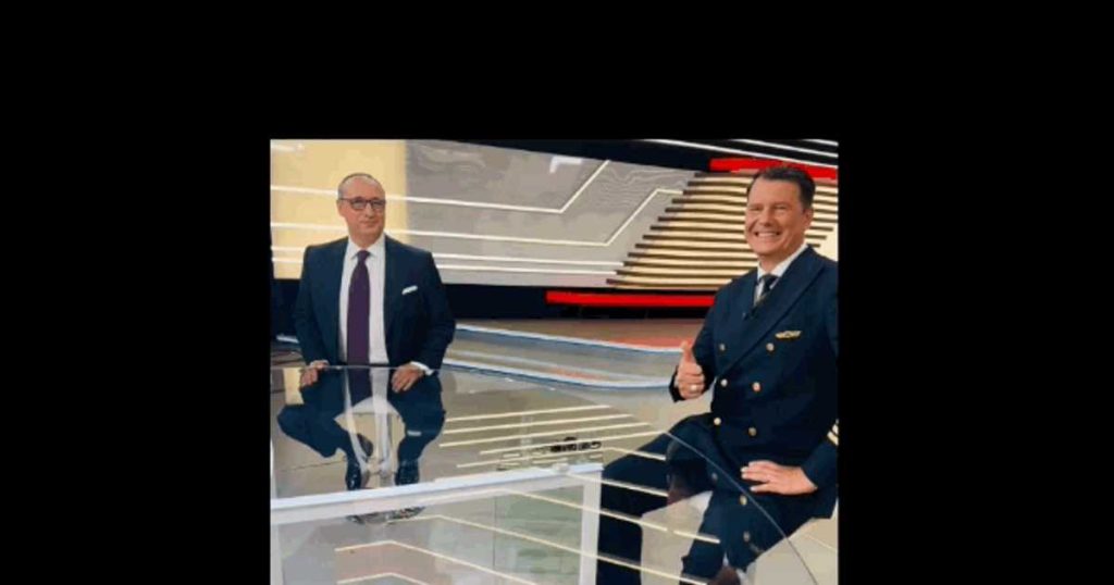 Video Family Show at TVR. The former spokesman for President Iohannis invited and praised his husband in his own show. "You are a model!"