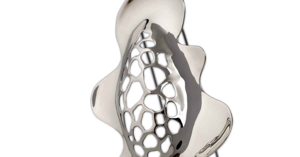 Video contemporary art. How did the jewelry be bond between nature and civilization