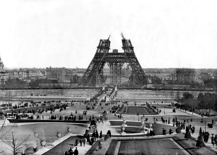 The Eiffel Tower of Paris Pictures of Photo Archive A Jour of Plus of Paris DMS
