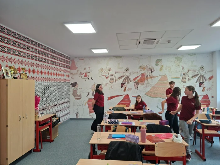 Classes are customized photo Cosmin Zamfirache