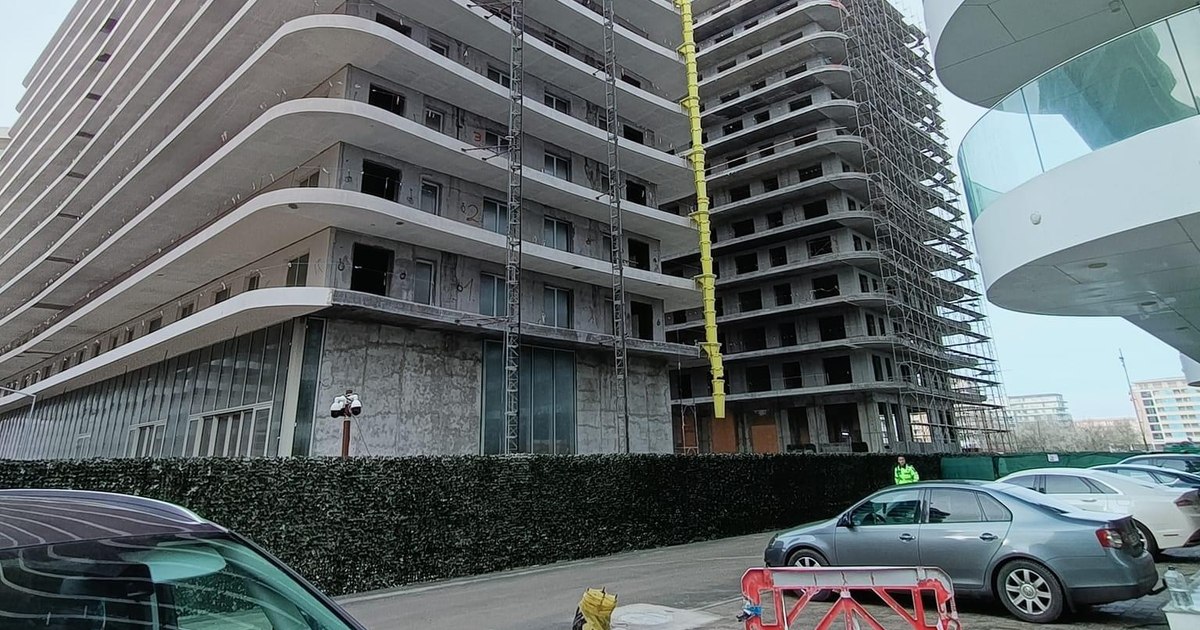 Distance between blocks: the hidden danger that steals your light, air, peace and money. How does the authorities ignore the law