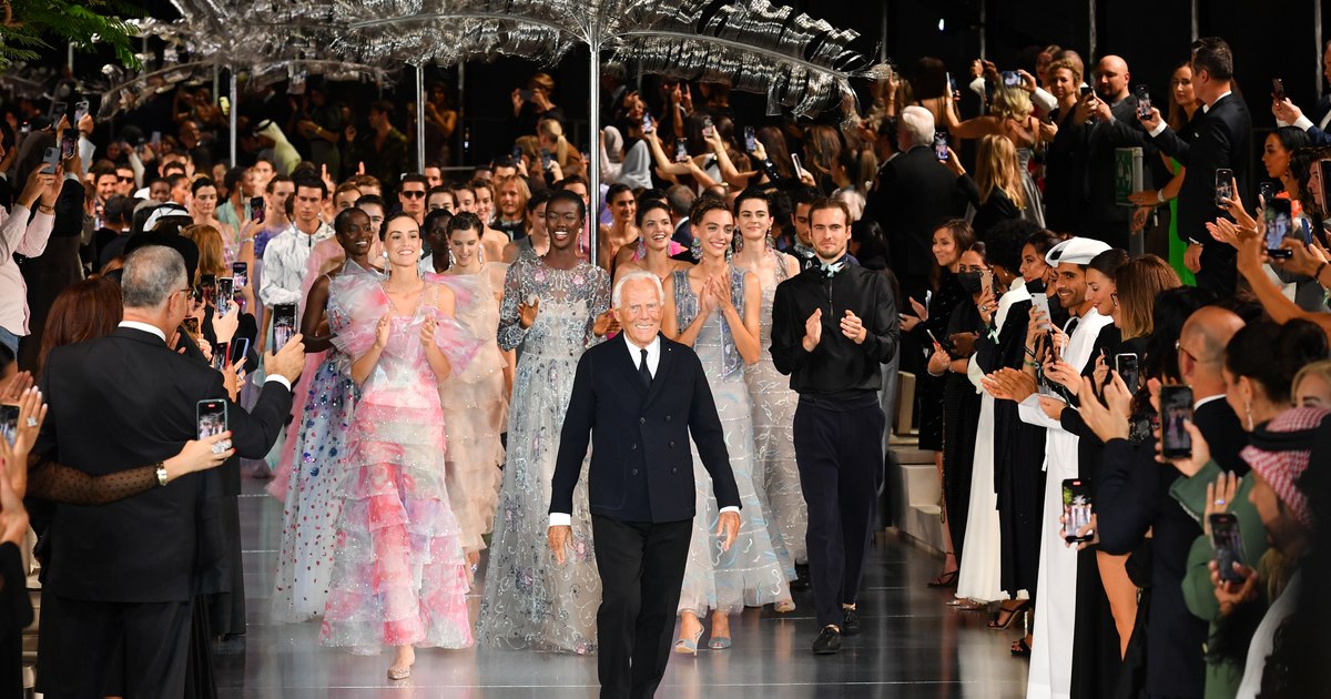 Giorgio Armani died. The legendary designer revolutionized fashion forever