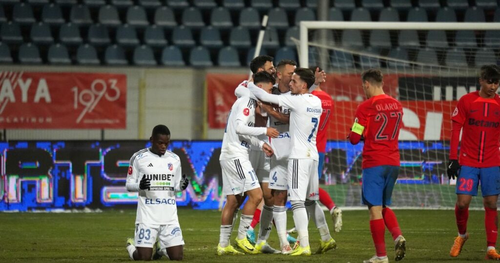 The FCSB's description continues. The champion of Romania falls on the dam place, after the failure with FC Botosani from the tenth stage from Superliga