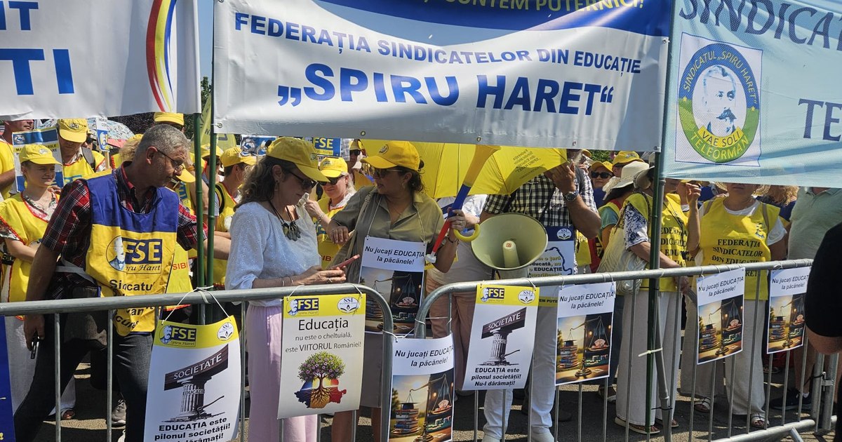 The first day of school starts with protests. The unions demand the resignation of the Minister of Education, the parents complain of flowers too expensive