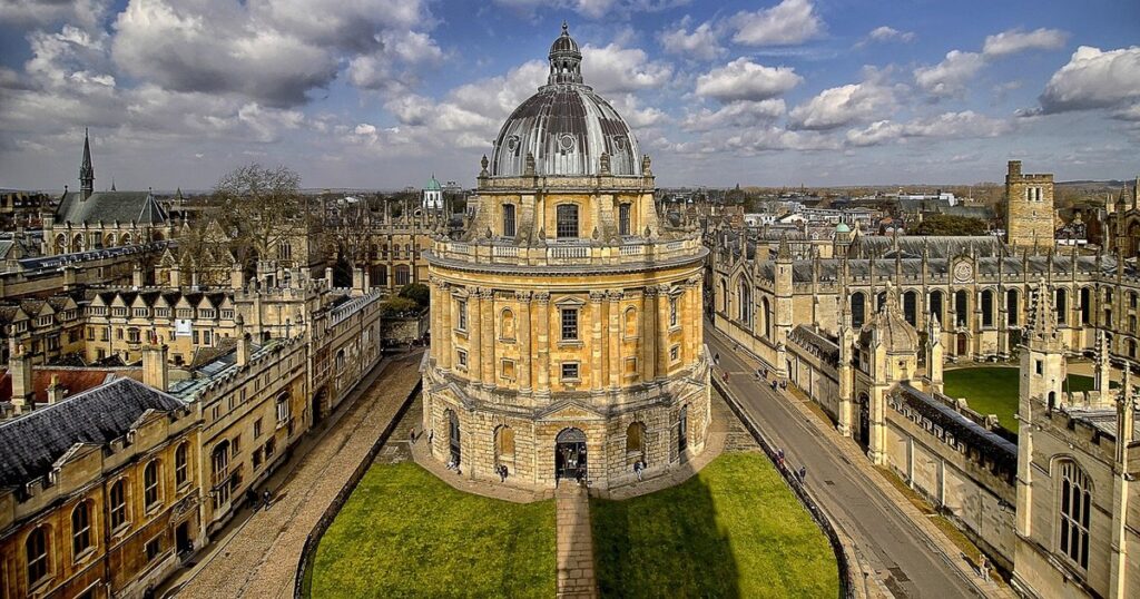 ASE, in the first place in Romania in the world top of the universities. Oxford, global leader for the tenth year in a row