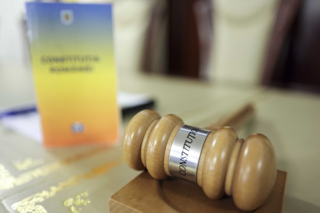 "All the Romanian judges could cry". The revolt of a constitutional expert after the CCR decision on special pensions