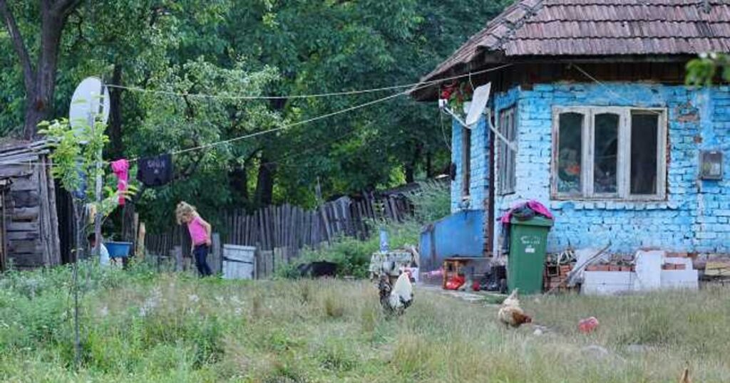 Analysis Poverty hits Romanian children hard. We are on the podium of shame in the European Union