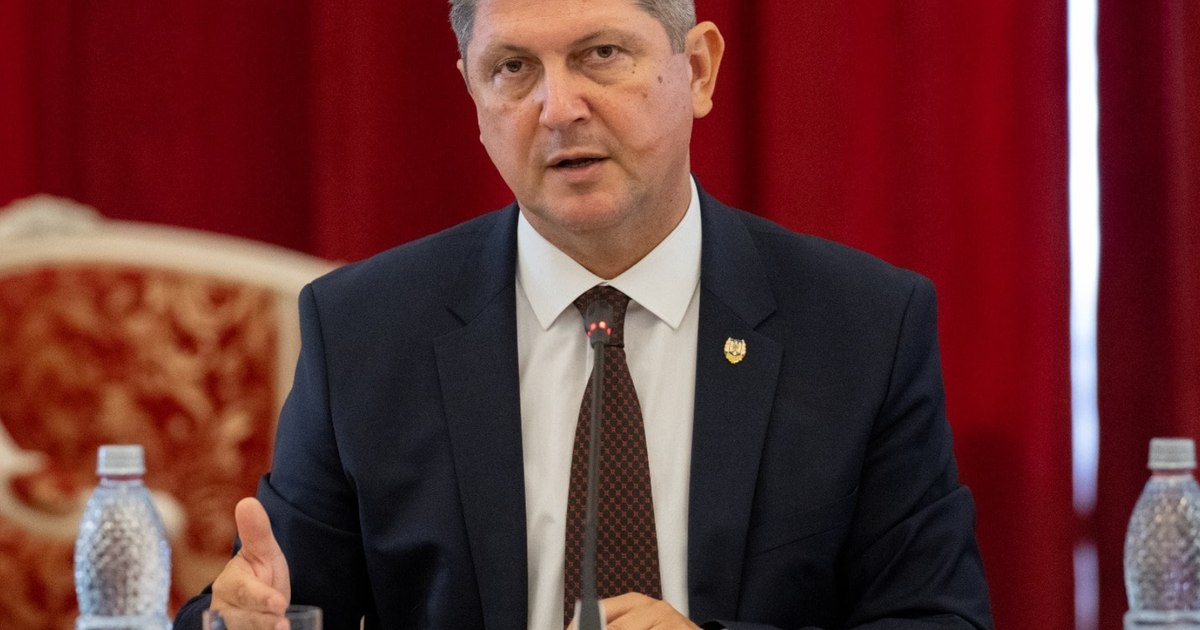 Corlățean about the rumors of the departure from the PSD: "With or without a party book, I was in all the social-democratic years and I did not change"